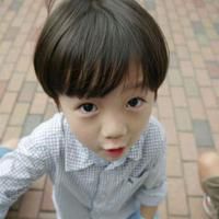 萌小孩微信头像 我又不是为了你而存在麻烦别自作多情