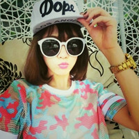 个性微信拽拽的女生头像  我愿和你生活在一个频道