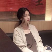 微信女生头像我也想深夜买醉，说爱你好累