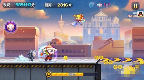 微信天天酷跑炭烧章鱼VS熊猫剑客 萌装得分实测对比