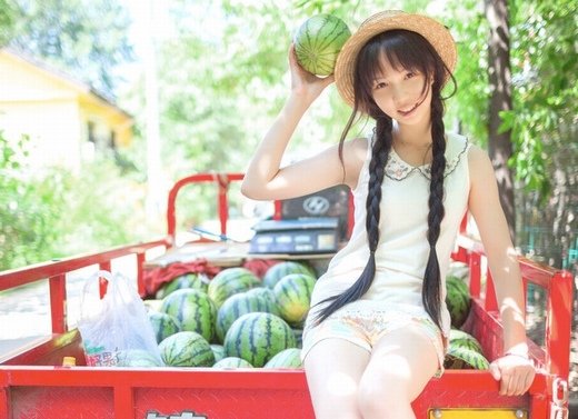 漂亮女生生活照写真微信高清图片 一笑百媚