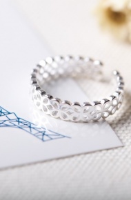 银戒指微信高清图片 爱情的象征物