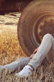 欧美意境美图大全 可以用自己蹒跚的步履，找寻心中遗失的梦痕