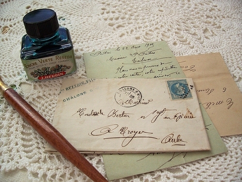 甜美感觉个性带字大图 假装不在乎你，但痛的是我自己