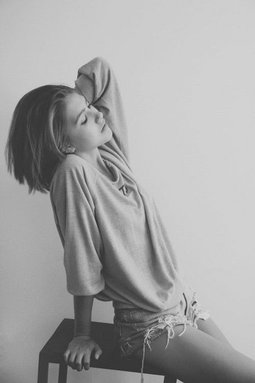 黑白个性男女欧美空间图片 凋谢是真实的,盛开只是一种过去