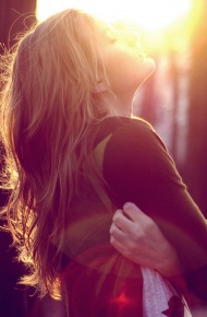 时尚欧美范女生空间个性图片 我们心的步履并没有停止