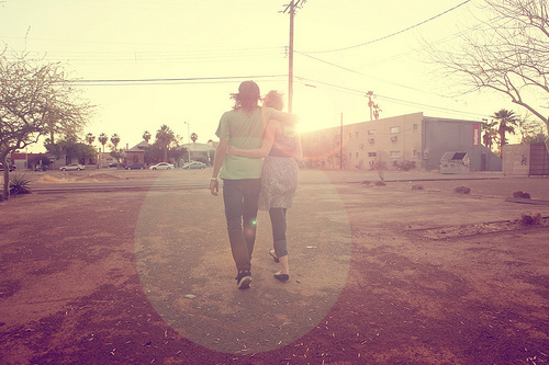 非主流唯美浪漫情侣空间图片 爱情是场梦,可有些人却总是睡过了头