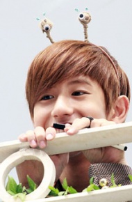 超帅的花美男好看写真图 当你变了心肠，如何还要求我心不变呢？