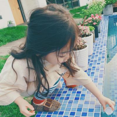 最新可爱女生萌娃微信头像