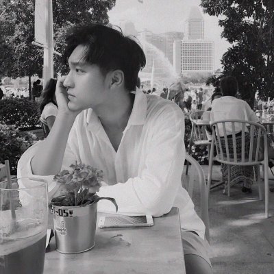 微信黑白高冷帅气男生头像