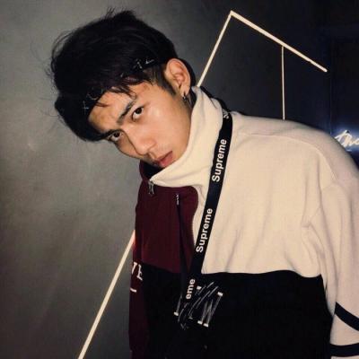 微信最新霸气帅气好看男生头像