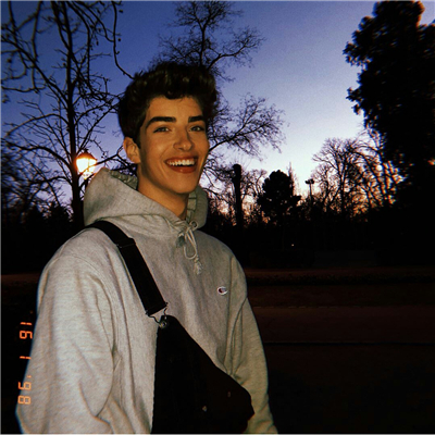 微信性感帅气冷漠欧美男生头像