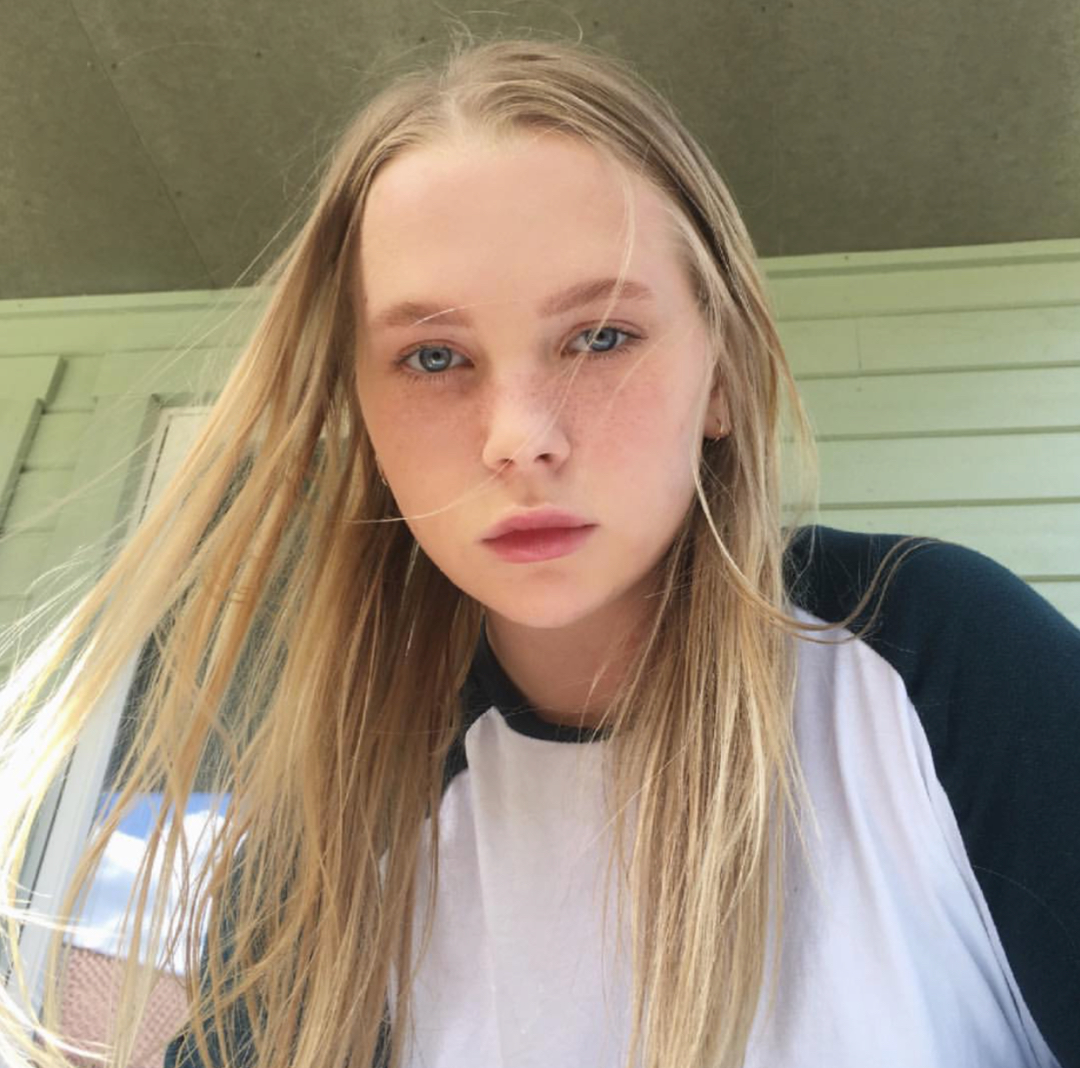 微信气质阳光简洁时尚女头