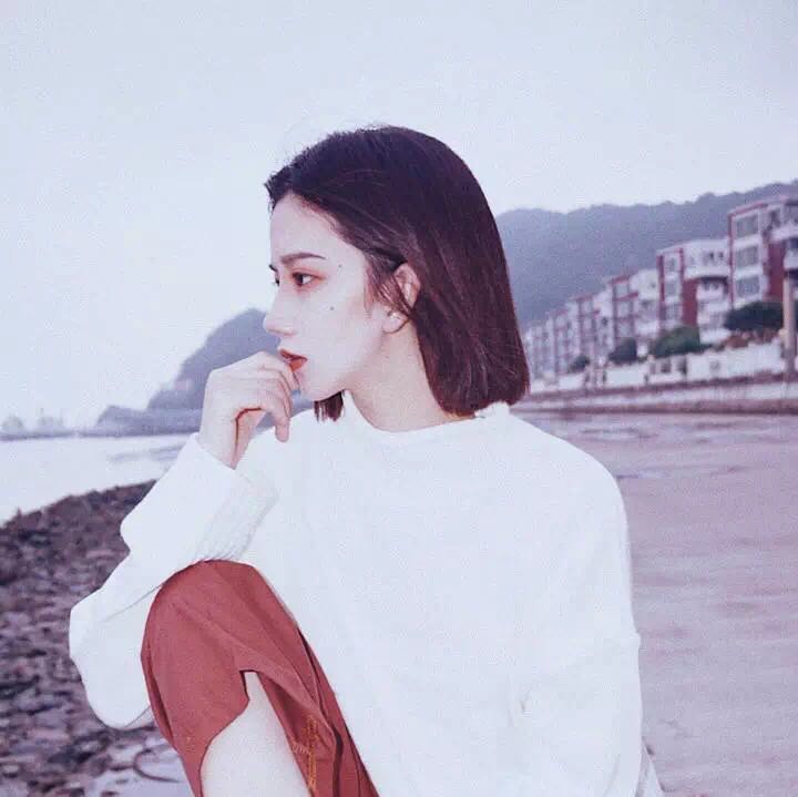 微信清新简洁阳光女头