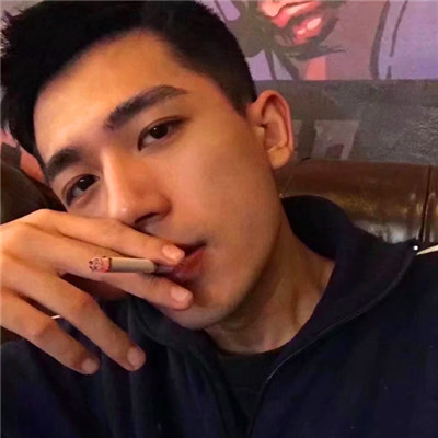 成熟帅气风格的微信个性男生头像合集下载