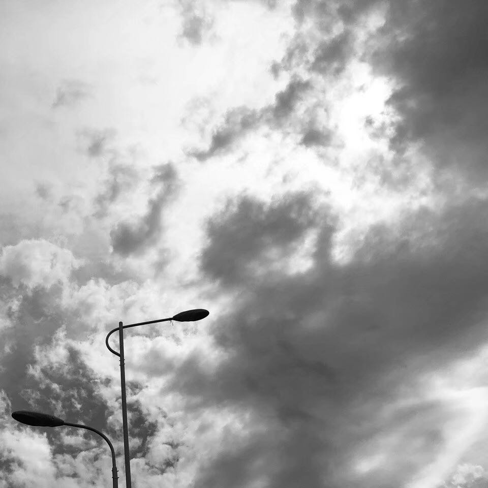 孤独微信朋友圈配图