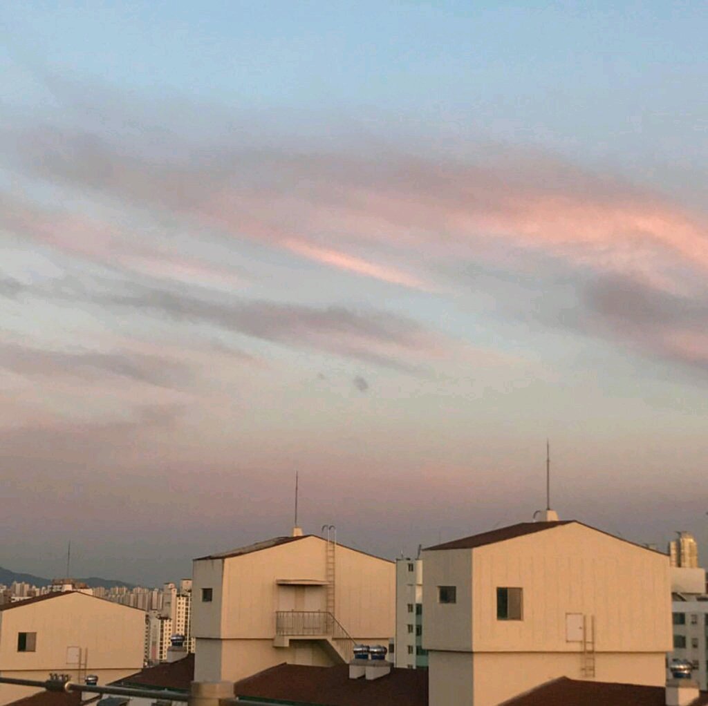 梦幻唯美好看风景静物朋友圈配图