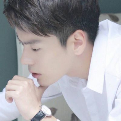 帅气阳光小清新的微信男生头像