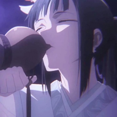 丧气伤感的微信二次元女生头像