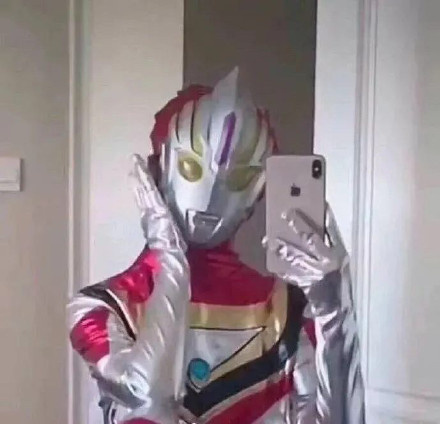 沙雕奥特曼无脑头像