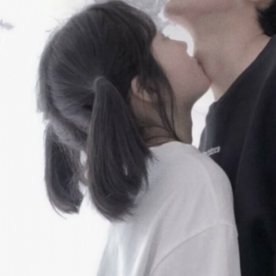 情侣头像一对两张真人唯美