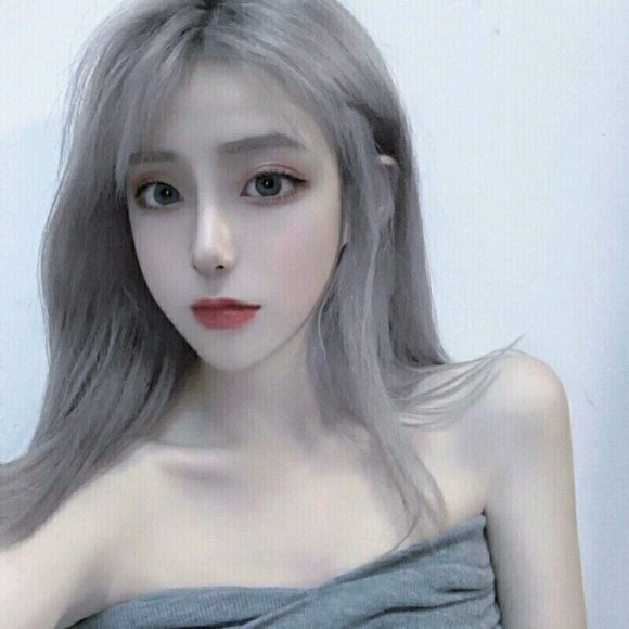 微信成熟性感网红女生头像