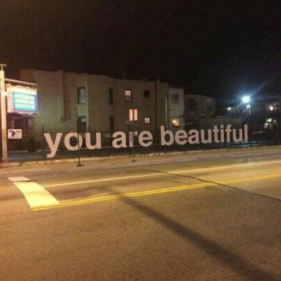 最新个性带字图片微信头像