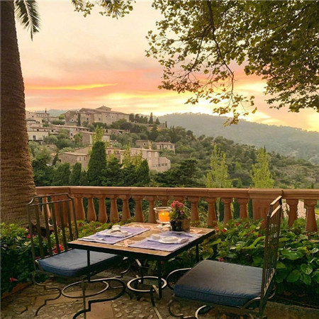 秋季浪漫夕阳景色微信朋友圈背景图