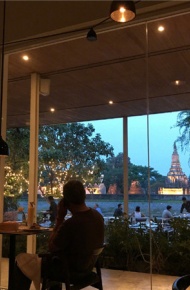 最新网易云伤感微信背景图