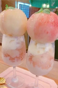 瞬间爱上的高级感浪漫微信背景图