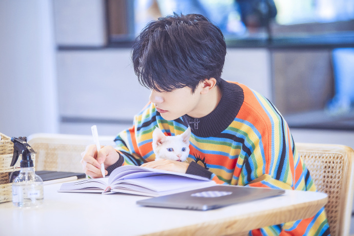 可爱插画手绘微信朋友圈配图