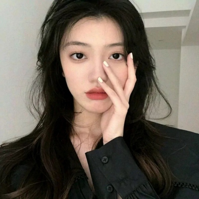 有点霸道的超拽女生微信头像