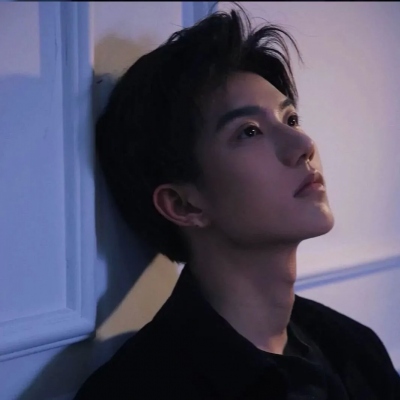 高颜值的精致男孩微信头像