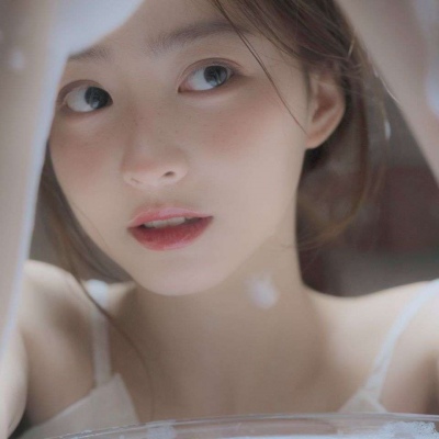 女生清纯微信头像