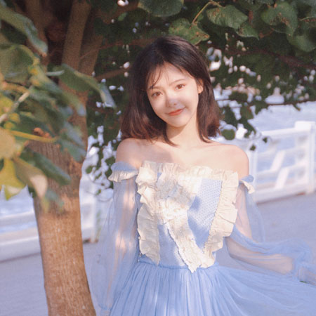 夏季清纯好看的气质美女图片