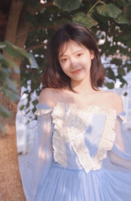 夏季清纯好看的气质美女图片