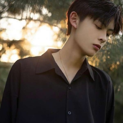 耐看超帅的男神微信头像