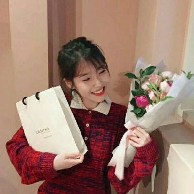 元气满满的女生头像