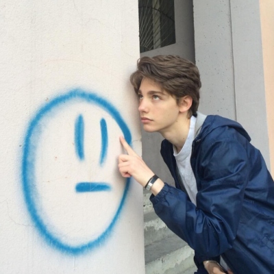 霸气又很酷的欧美男生微信头像