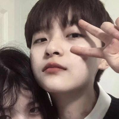 宠溺对方的好看的情侣头像