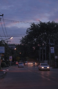 夜幕下的烟火人间微信朋友圈配图