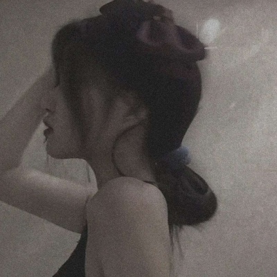 伤感头像女真人黑暗系2021