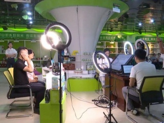 十款刷水枪提要求的直播