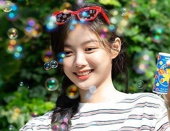 可以攻略虚拟女友的