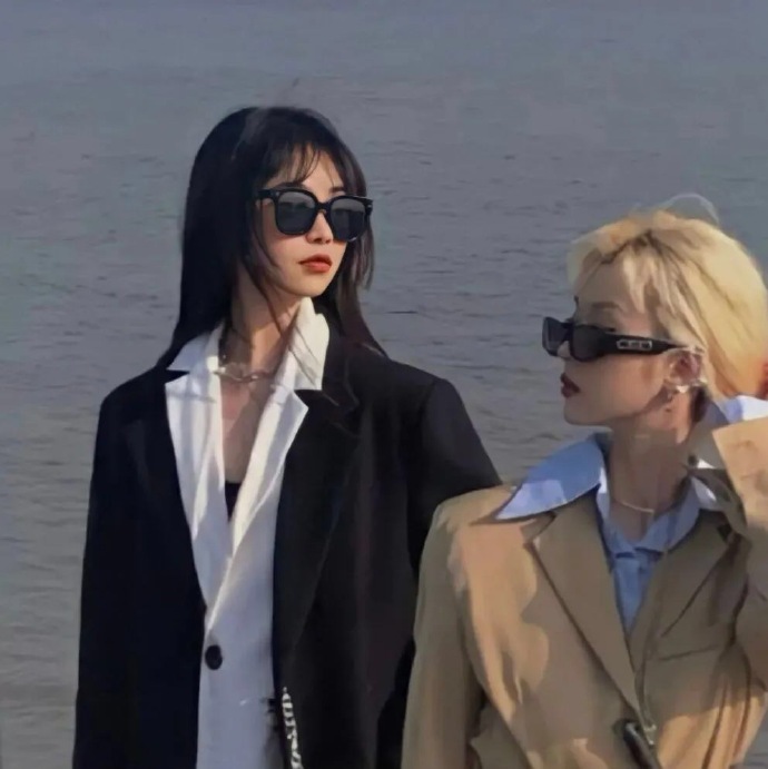 好看的闺蜜个性微信头像