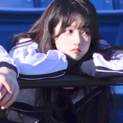 一人一半幸福甜蜜情侣微信头像