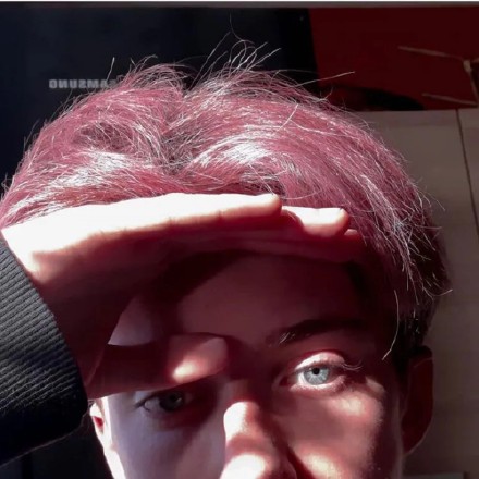 酷拽欧美男生微信头像