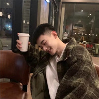 帅气抖音阳光简单男生微信头像