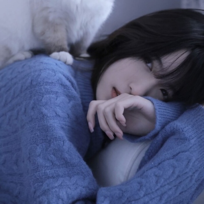 丧系伤感惹人怜爱的女生头像