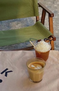 小众却很高级的微信朋友圈背景图